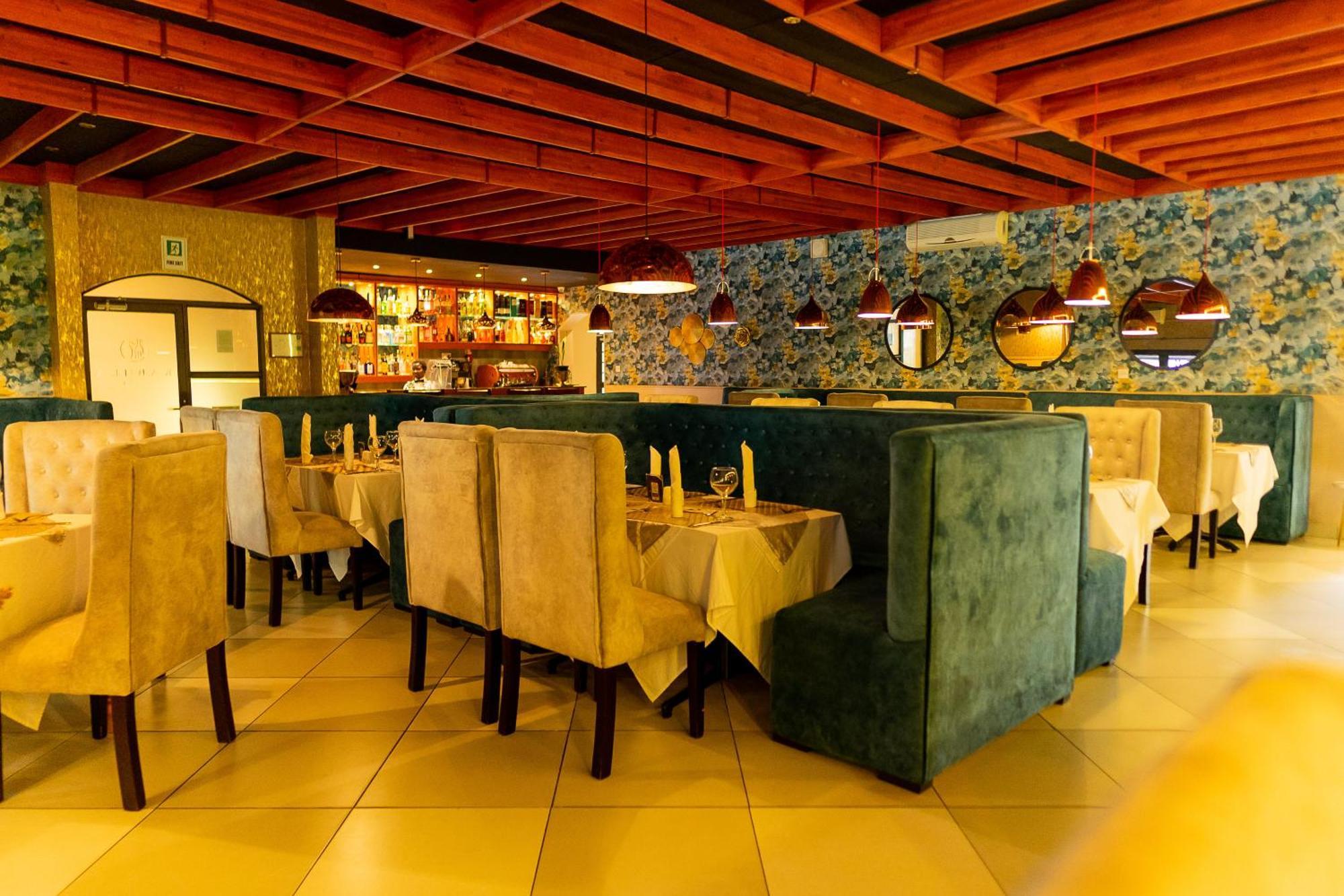 Casa Mia Lodge & Restaurant Блантайр Экстерьер фото